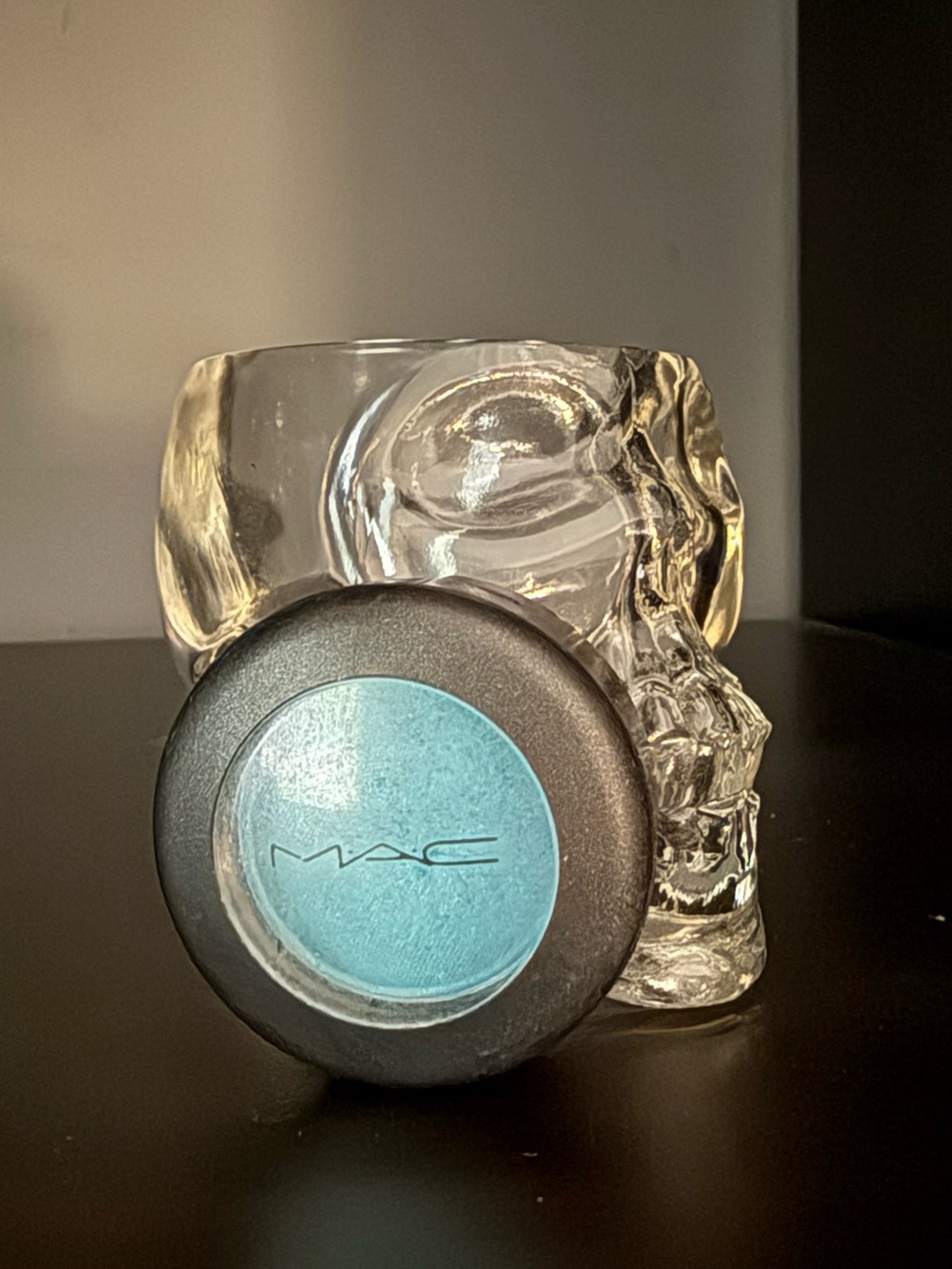 MAC Cosmetics Frost Eyeshadow - Parrot
